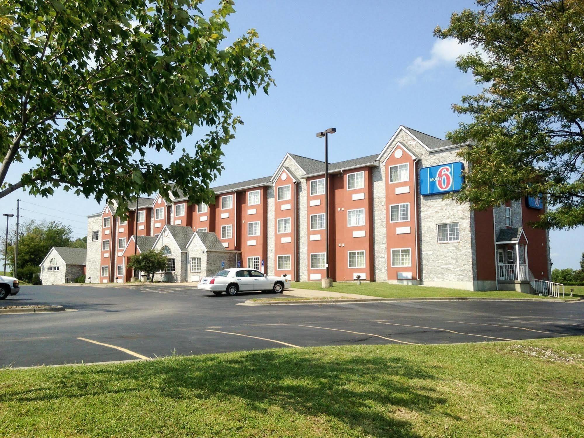 Motel 6-Olathe, Ks Buitenkant foto